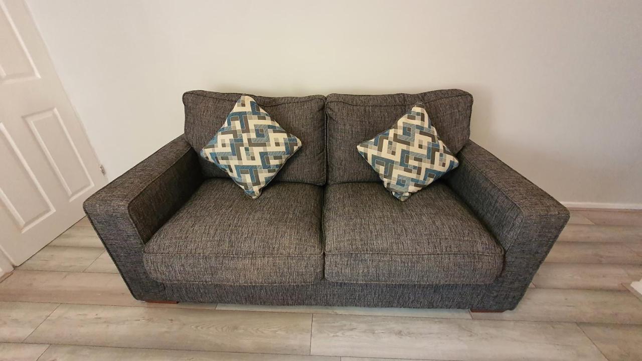 Contractors, City Centre, Parking, 3 Double Rooms, Netflix, Cosy! โคเวนทรี ภายนอก รูปภาพ